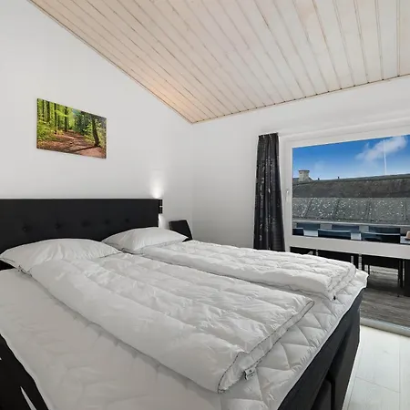 Family-friendly With Indoor Pool And Outdoor 100 Meters From The North Sea *