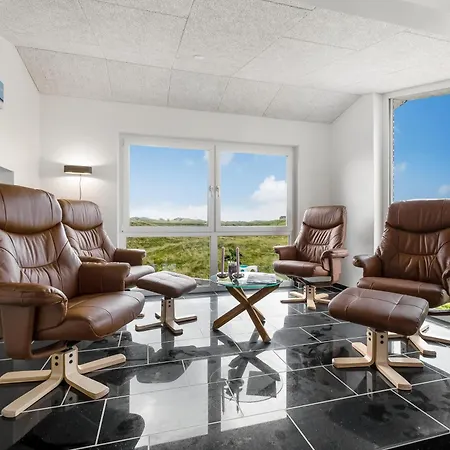 Family-friendly With Indoor Pool And Outdoor 100 Meters From The North Sea *