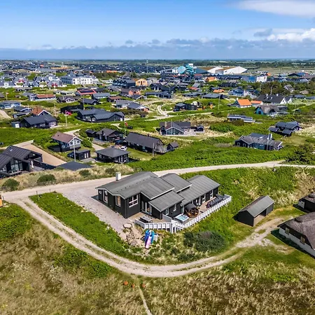 Family-friendly With Indoor Pool And Outdoor 100 Meters From The North Sea