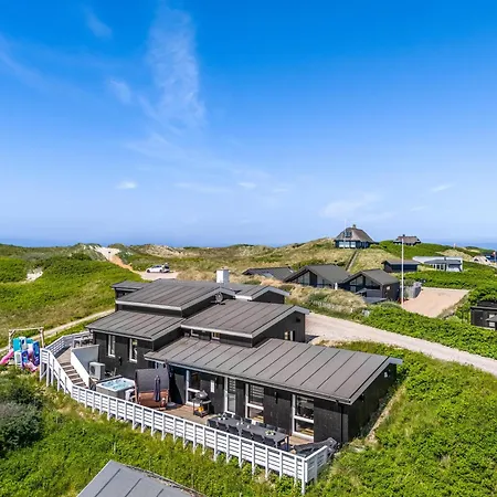 Family-friendly With Indoor Pool And Outdoor 100 Meters From The North Sea Ferienhaus *